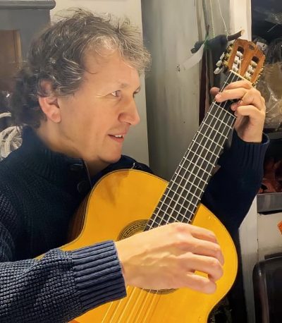 Klemens-gitarre-schmal